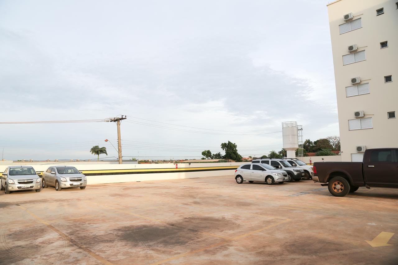 Rota Hoteis Itumbiara Luaran gambar